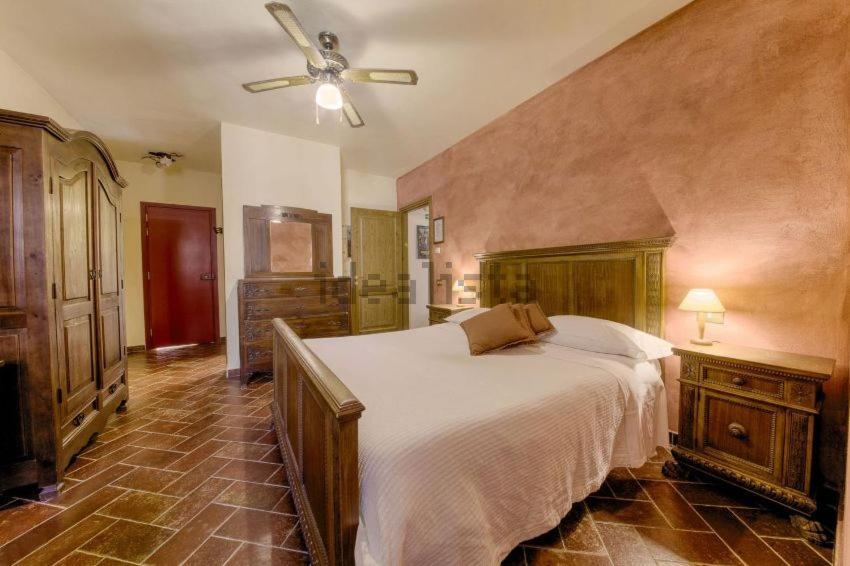 San Gennaro Castello Bed & Breakfast ภายนอก รูปภาพ